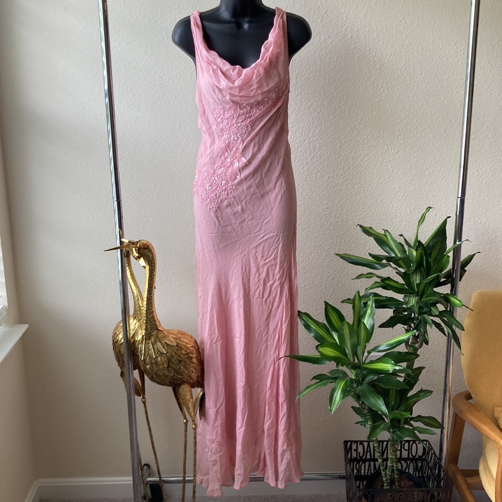 Vintage Pink Maxi Dress with Sequin Embellishment